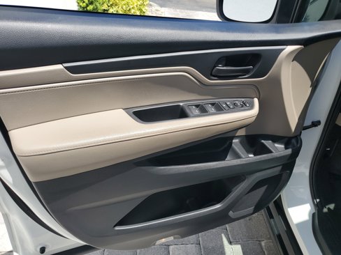 Used 2020 Honda Odyssey EX image 16