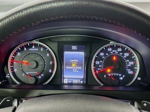 Used 2017 Toyota Camry SE image 12