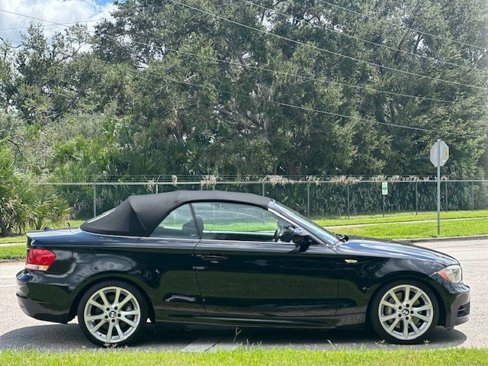 Used 2013 BMW 135i Convertible image 6