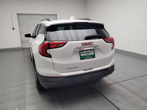 Used 2019 GMC Terrain SLE w/ Driver Convenience Package image 6