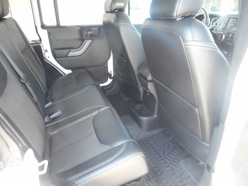 Used 2018 Jeep Wrangler Unlimited Sport image 15