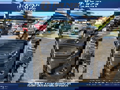 New 2025 Jeep Grand Cherokee L Altitude image 14