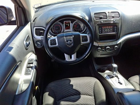 Used 2019 Dodge Journey SE w/ Connectivity Group image 14