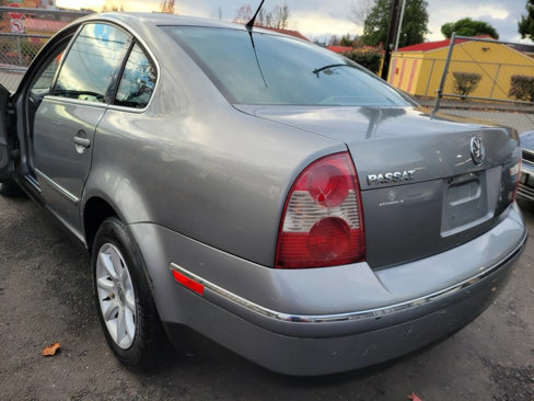 Used 2004 Volkswagen Passat GLS image 16