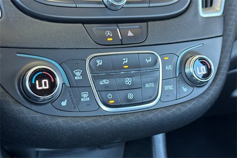 Used 2022 Chevrolet Malibu LT image 28