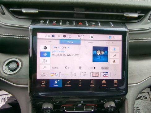 Used 2022 Jeep Grand Cherokee L Limited image 11