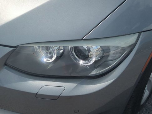 Used 2013 BMW 335i Convertible image 9