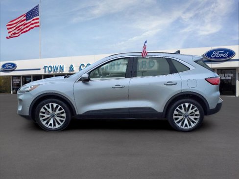 Used 2021 Ford Escape Titanium image 6