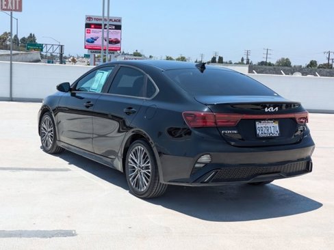 Used 2022 Kia Forte GT-Line w/ GT-Line Technology Package image 11