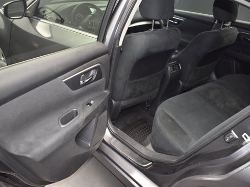 Used 2015 Nissan Altima 2.5 SV w/ Convenience Package image 13