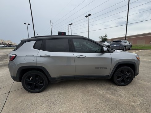 Used 2021 Jeep Compass Latitude image 8