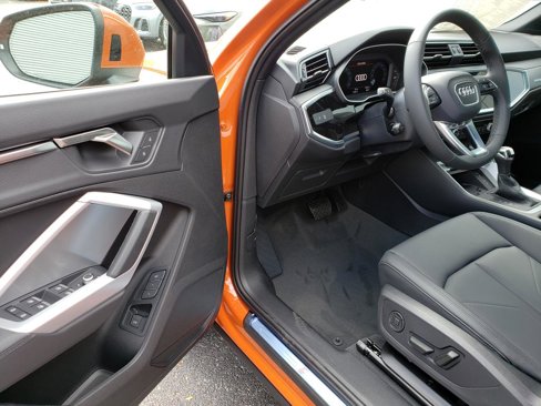 New 2025 Audi Q3 2.0T Premium image 6