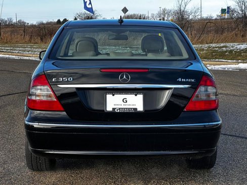 Used 2009 Mercedes-Benz E 350 4MATIC Sedan image 6