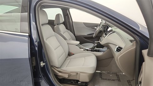 Used 2021 Chevrolet Malibu LT image 30