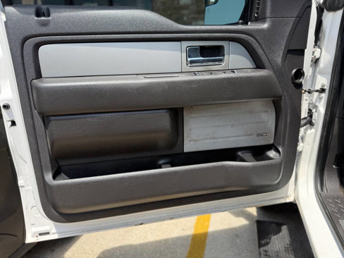 Used 2011 Ford F150 Lariat Limited image 31
