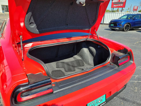 Used 2022 Dodge Challenger SXT image 11
