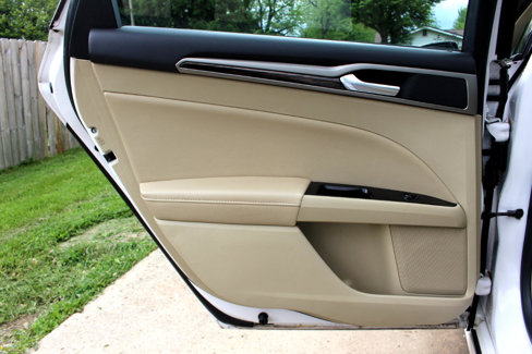 Used 2014 Ford Fusion SE w/ Equipment Group 202A image 31
