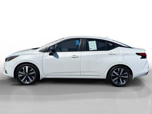 Used 2021 Nissan Versa SR w/ Electronics Package image 2