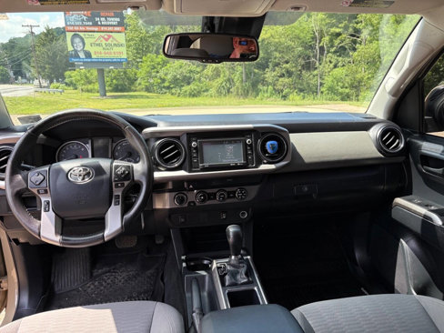 Used 2019 Toyota Tacoma SR5 image 9
