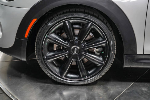Used 2019 MINI Cooper S w/ Premium Package image 10