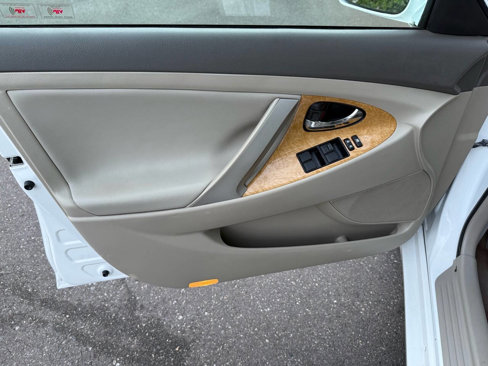 Used 2007 Toyota Camry XLE image 33