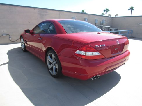 Used 2009 Mercedes-Benz SL 550 image 4