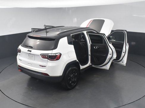 Used 2023 Jeep Compass Trailhawk image 25