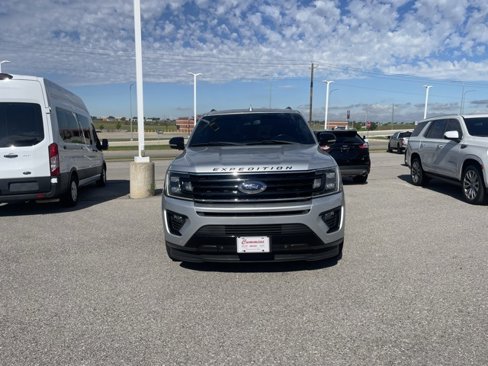 Used 2019 Ford Expedition Limited w/ Equipment Group 303A image 2