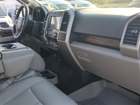Used 2018 Ford F150 Lariat image 41