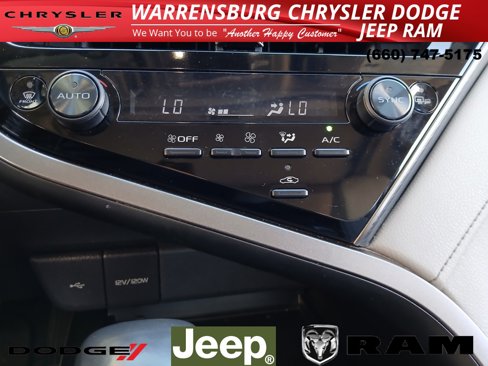Used 2023 Toyota Camry SE image 20