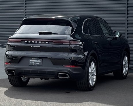 Used 2024 Porsche Cayenne image 7
