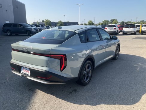 Used 2025 Kia K4 LXS image 6