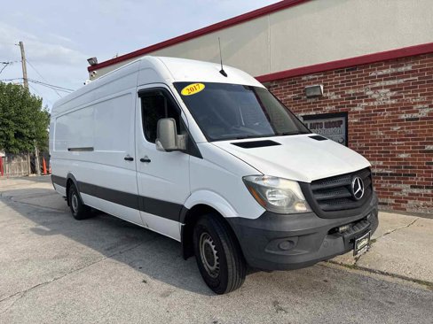 Used 2017 Mercedes-Benz Sprinter 2500 image 6