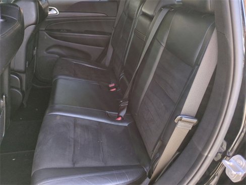 Used 2020 Jeep Grand Cherokee Altitude image 22