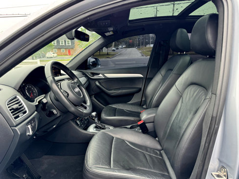 Used 2018 Audi Q3 2.0T Premium w/ Convenience Package image 17