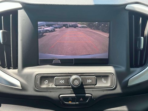 Certified 2022 GMC Terrain SLE w/ Driver Convenience Package image 16