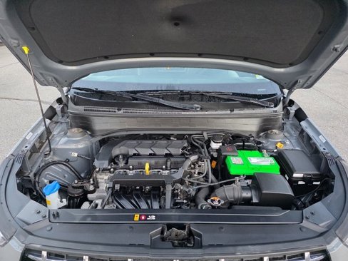Used 2022 Hyundai Venue Limited image 13