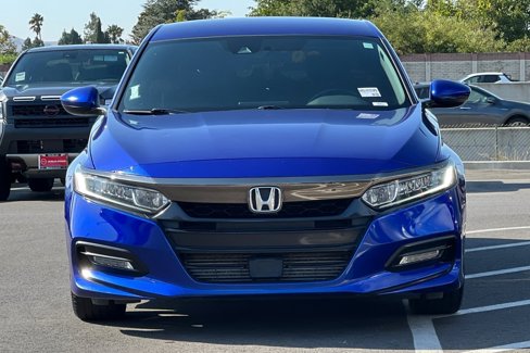 Used 2018 Honda Accord Sport image 9