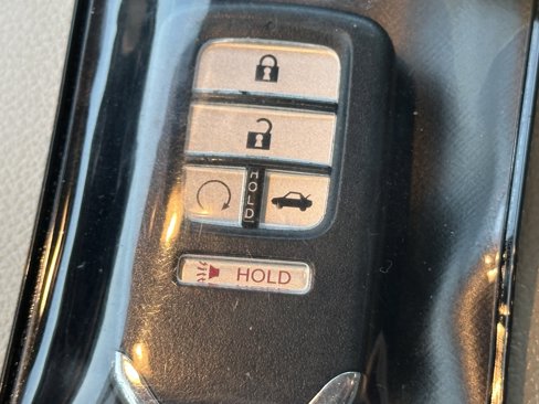 Used 2019 Honda Accord EX image 39