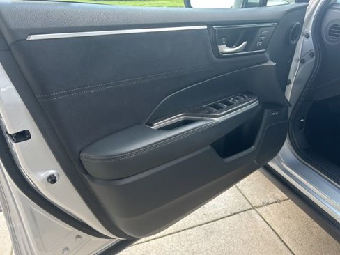 Used 2021 Honda Clarity Touring image 13