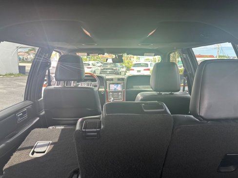 Used 2017 Lincoln Navigator Select image 22