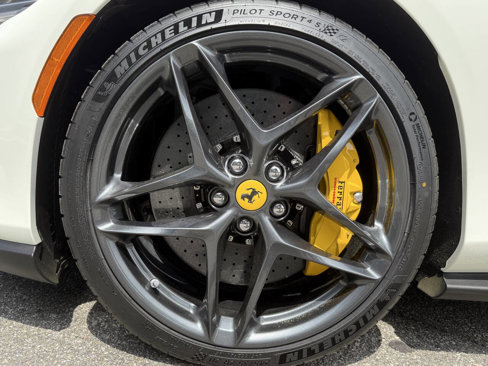 Used 2025 Ferrari Roma Spider image 17