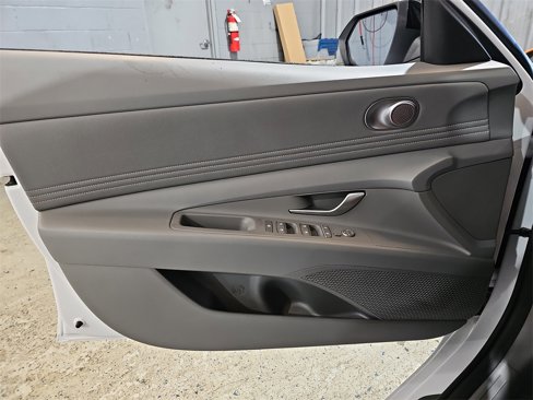 New 2025 Hyundai Elantra Sport image 25