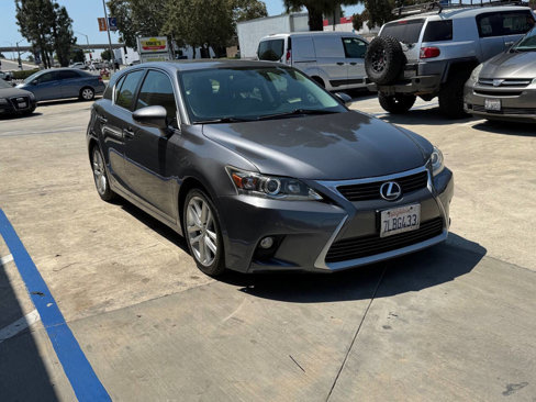 Used 2015 Lexus CT 200h image 4