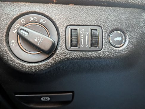 Certified 2022 Dodge Challenger R/T w/ Driver Convenience Group image 21