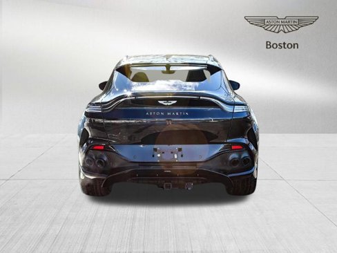 Used 2024 Aston Martin DBX 707 image 4
