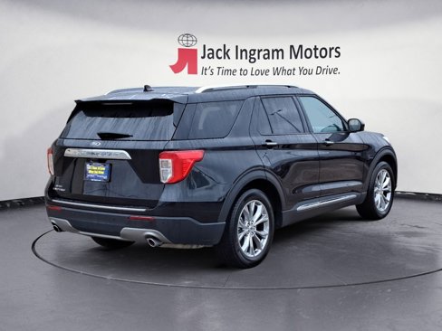 Used 2024 Ford Explorer Limited image 5