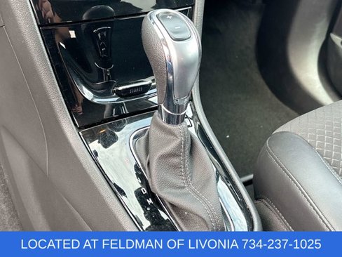 Used 2022 Buick Encore Preferred image 15