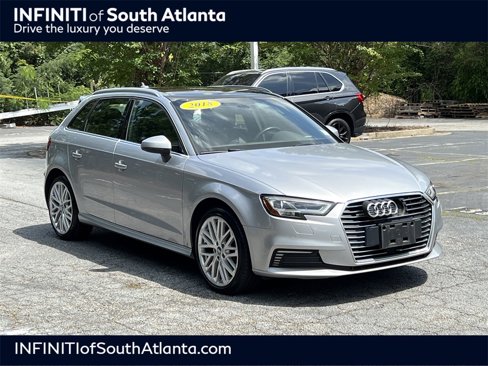 Used 2018 Audi A3 e-tron Premium Plus w/ Premium Plus Package image 1