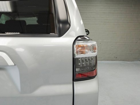 Used 2017 Toyota 4Runner SR5 image 26